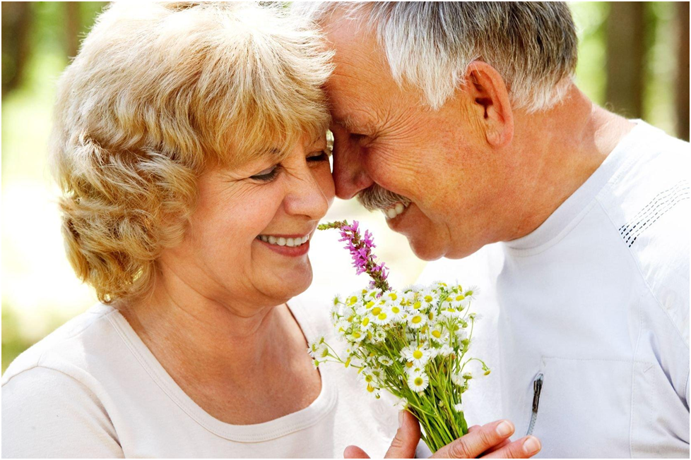 Что подарить родителям на свадьбу